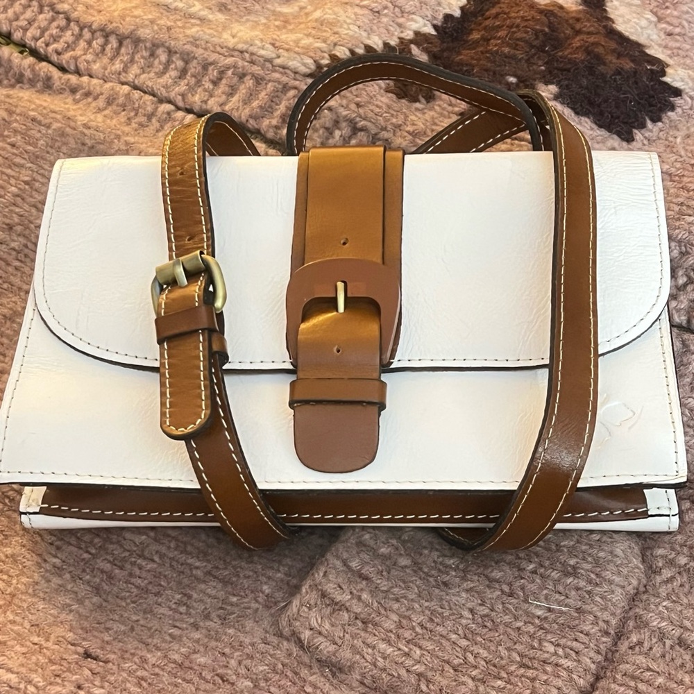 Patricia Nash TAURIANA White/Tan Leather Crossbody Organizer Purse - Picture 2 of 15